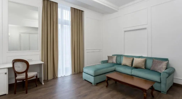 Апартаменты Deluxe с балконом Lahovary Palace Hotel
