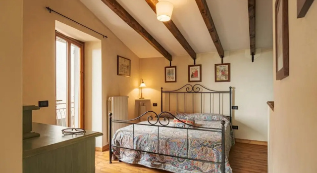 Casa del Picchio in Adrara San Martino, Забронировать Апартаменты/квартира Адрара Сан-Мартино Бергамо