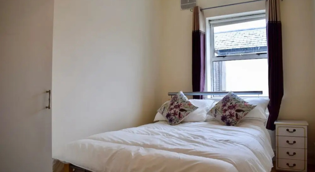 Spacious 1 Bedroom Flat in Dublin, Забронировать Апартаменты/квартира Апартаменты Каунти Дублина, Апартаменты/квартира