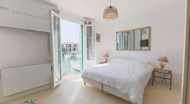 Коттедж Attractive Holiday Home in Port Grimaud With Jetty