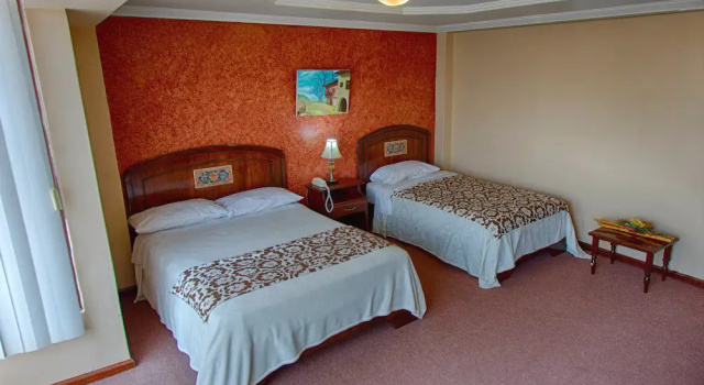 Hotel Rio Piedra, Забронировать Отель Отели Куэнка с парковкой, рядом с Museum of the Cañari Identity, Парковка