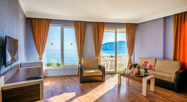 Hawaii Suite Beach Hotel