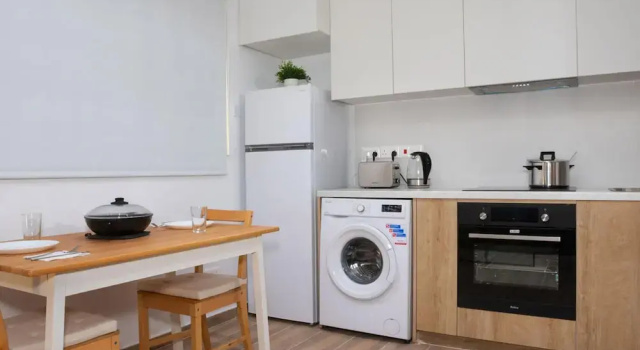 89 LIM - Stay Zen Studio, Rezerwuj Apartament Hotele w Limassol z Parkingiem, Parking