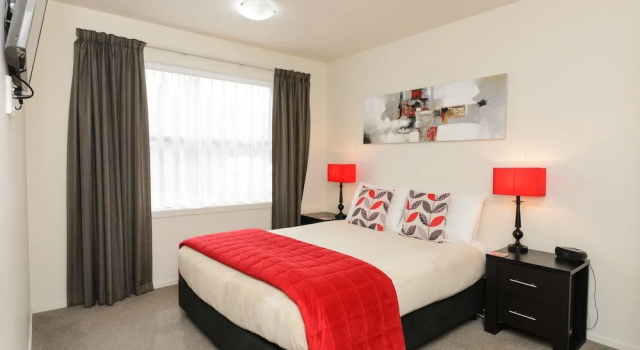 Ellena Court Motel