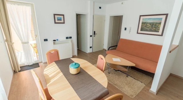 Apartment Fiorido Brown a2