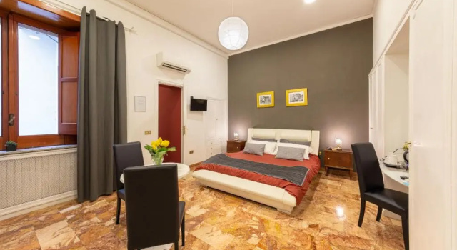Четырёхместный номер Deluxe Il Ventre Di Napoli " Costantinopoli"