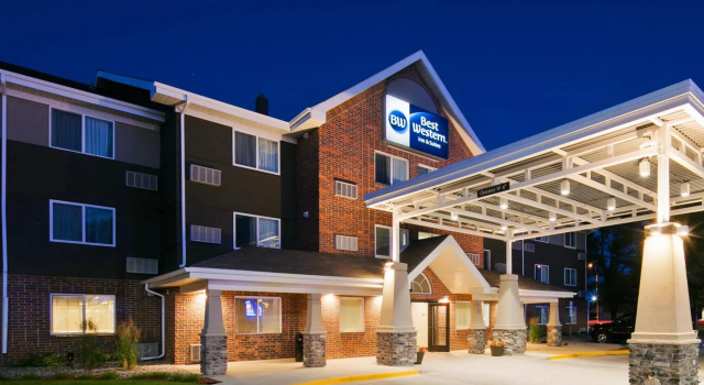 Best Western Harvest Inn & Suites