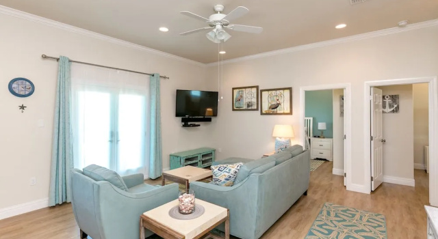 New & Family-Friendly Rockport Beach House - 3 Br home by RedAwning