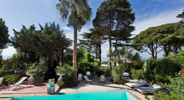 Villa Aurora Pool & Fitness, Book Villa Capri Sommerhuse, Hytte