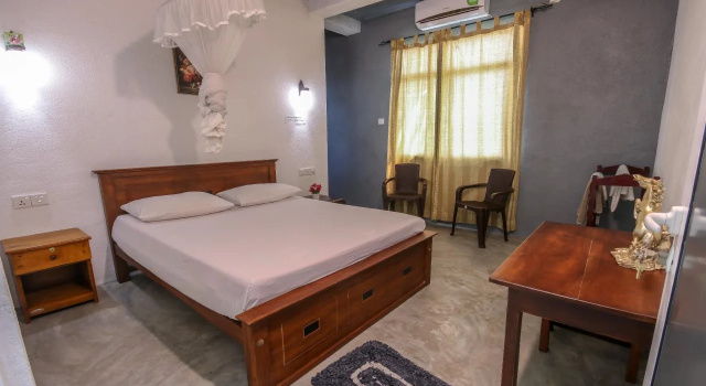 Holiday Inn Unawatuna, Забронировать Отель Отели Округа Галле с парковкой, Парковка