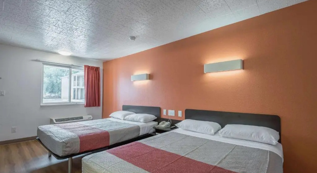 Четырёхместный номер Standard Motel 6-Fallon, NV