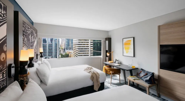 Номер Standard с видом на реку voco Brisbane City Centre by IHG