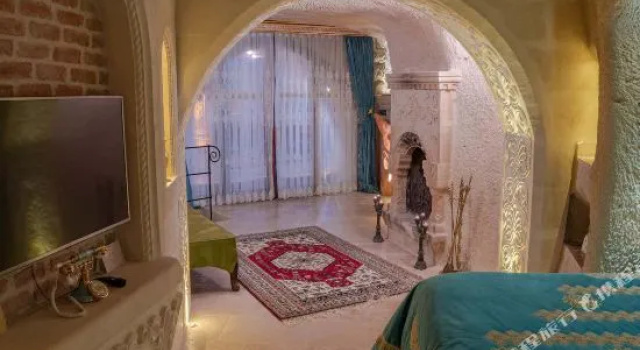 Двухместный люкс Premium Elika Cave Suites & Spa