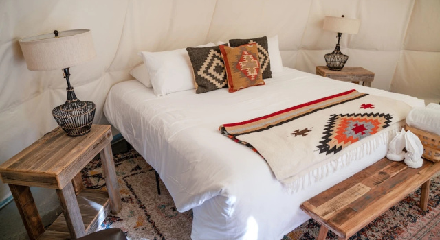 Тент с видом на горы Dreamcatcher Tipi Hotel