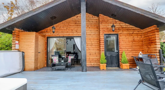 Коттедж Sunset Lodge