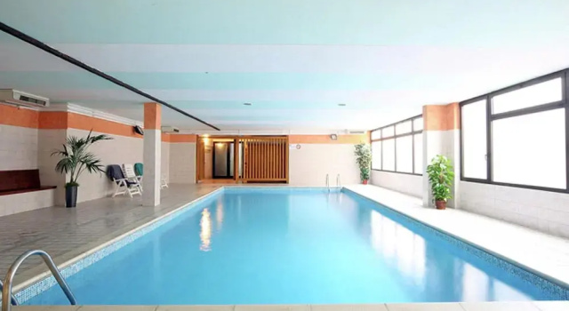 Коттедж Lavish Holiday Home in Tremosine With Swimming Pool