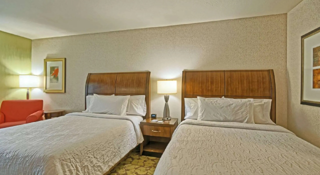 Четырёхместный номер Standard Hilton Garden Inn by Hilton Mount Laurel
