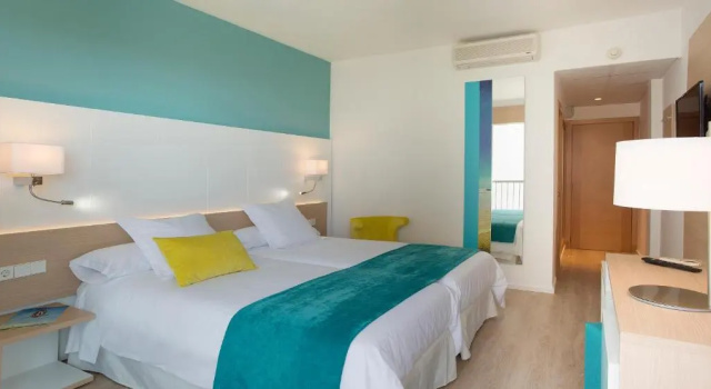 Трёхместный номер с балконом JS Palma Stay - Adults Only