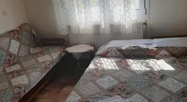 Annas Cottage