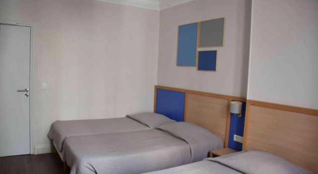 Трёхместный номер Standard Est Hotel