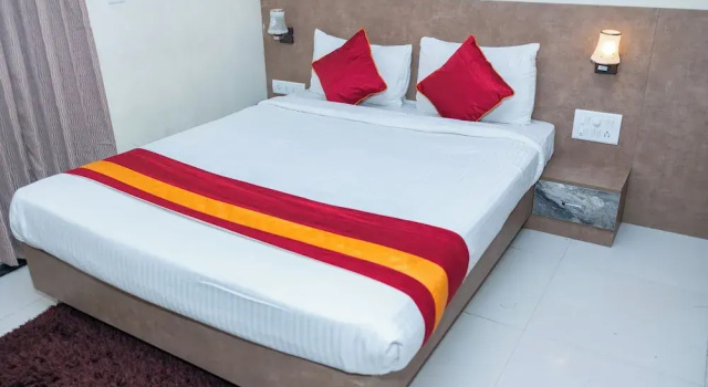 Номер Deluxe Ishwerya Suites