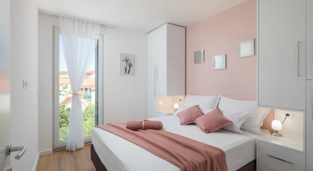 Luxury Apartment Dreams in Okrug With Swimming Pool sea View Wifi Parking, Забронировать Апартаменты/квартира Округ-Горнджи Ciovo Island