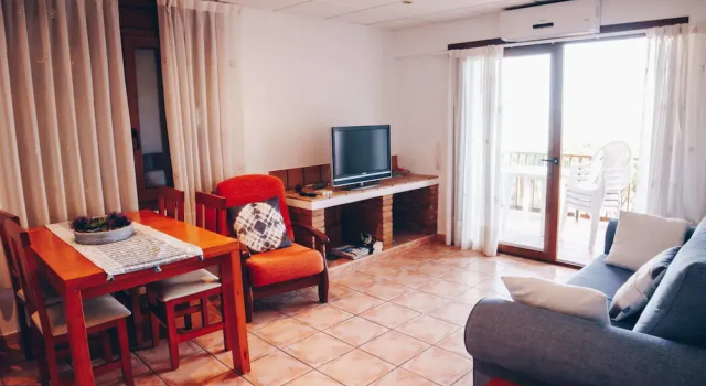 Apartamento con Espectaculares Vistas al Mediterráneo, Забронировать Апартаменты/квартира Отели Калелья-де-Палафрухель с парковкой, Парковка