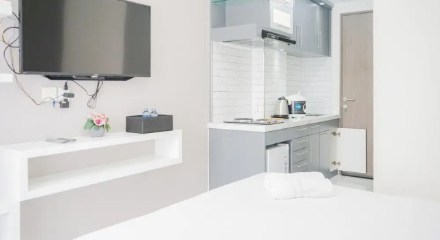 Elegant with Brand New at Studio Emerald Bintaro Apartment, Rezerwuj Apartament South Tangerang Banten