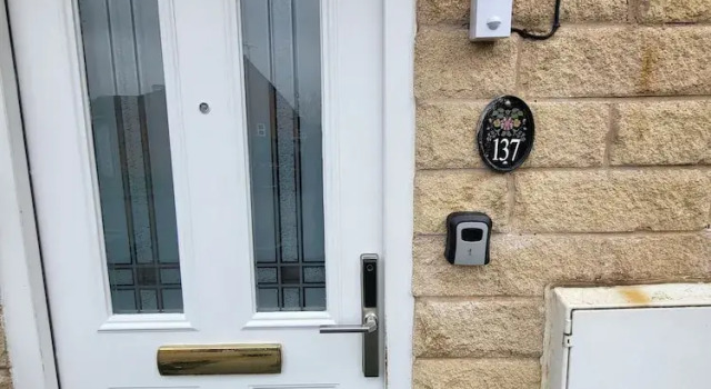 Comfortable Stay - Myrtle Cres, Забронировать Гостевой дом Шефилд Южный Йоркшир, рядом с Архиерейский дом-музей