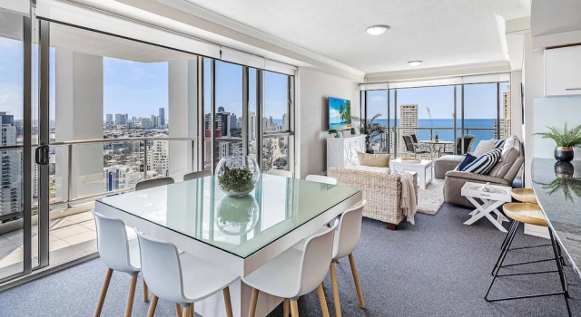 Апартаменты с 2 комнатами с балконом и с видом на реку Chevron Renaissance Hosted by Gold Coast Holiday Stays