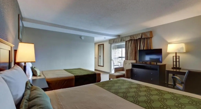 Двухместный люкс Knights Inn Kamloops
