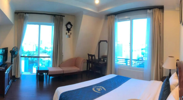 Люкс A25 Hotel - 15 Trần Quốc Toản
