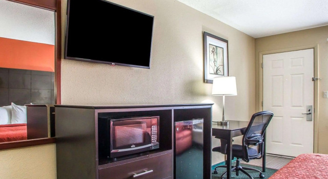 Двухместный номер Standard Quality Inn Morton at I-74