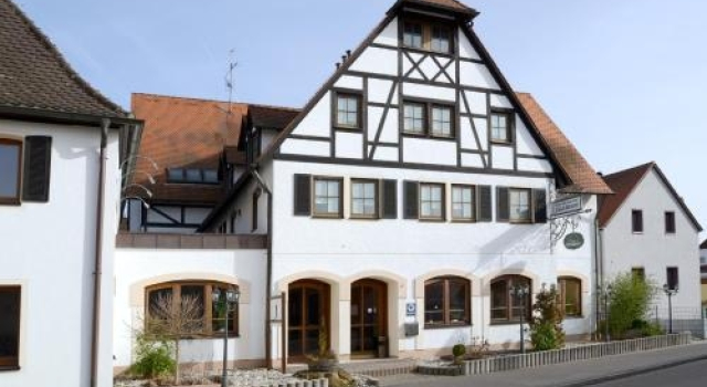 Hotel Jägerhof, Забронировать Отель Бюхенбах Рот