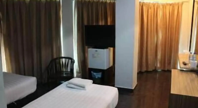 Трёхместный номер Deluxe c 1 комнатой Subang Park Hotel