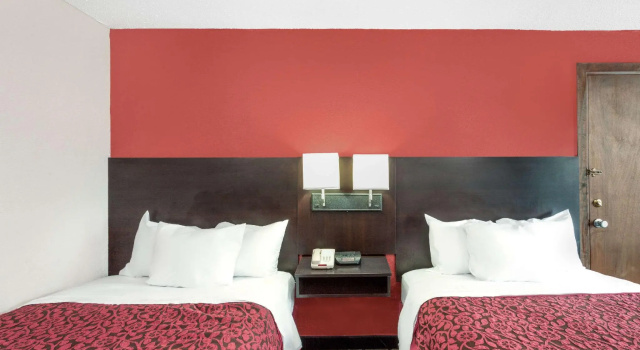 Четырёхместный номер Standard Days Inn by Wyndham Cullman