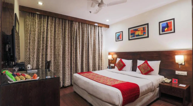 Hotel Bluestone Nehru Place by The Cosy Hotels, Забронировать Отель Площадь Неру Нью-Дели