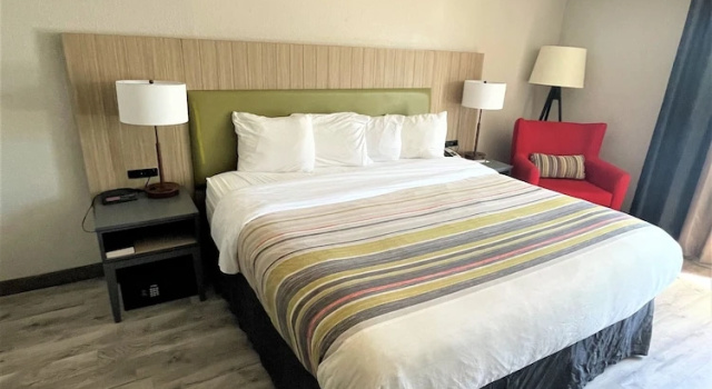 Двухместный номер Standard Country Inn & Suites by Radisson, Greenville, NC