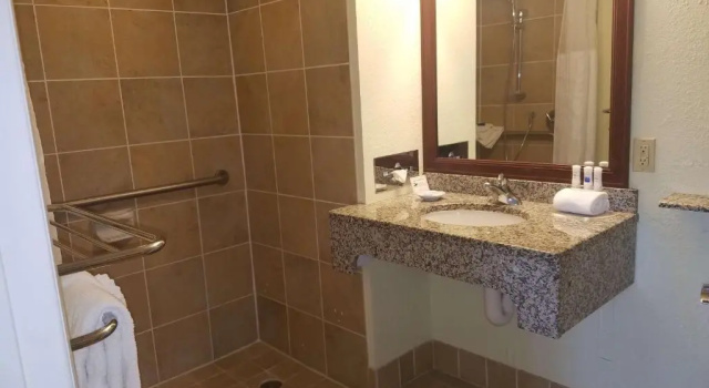 Номер Standard c 1 комнатой Spark by Hilton Sarasota Siesta Key Gateway