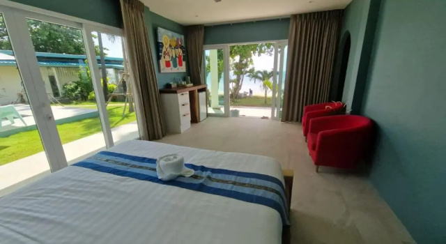 Двухместный номер Deluxe с видом на море Le Petit Saint Tropez Beach Resort Khanom