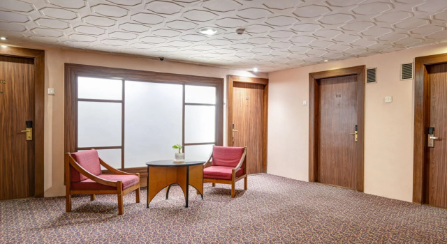 Cama Hotel, Забронировать Отель Ахмадабад штат Гуджарат