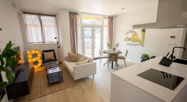 Апартаменты Brilliant 1 Bedroom Serviced Apartment 52m2 -NB304B-