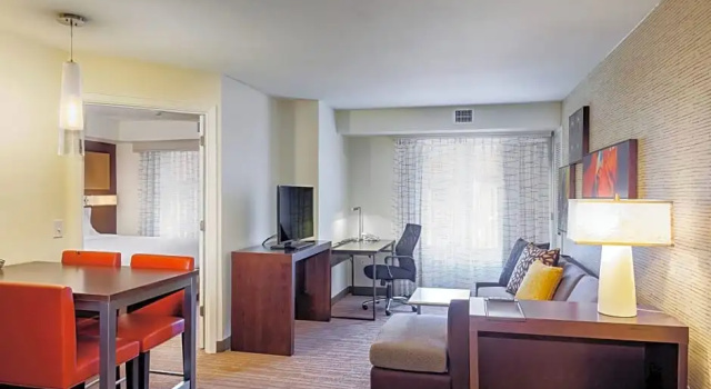 Четырёхместный люкс с 2 комнатами Residence Inn by Marriott Austin Lake Austin/River Place
