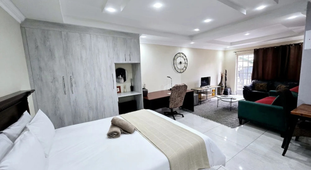 Люкс Premium Waterfall City Guest Lodge