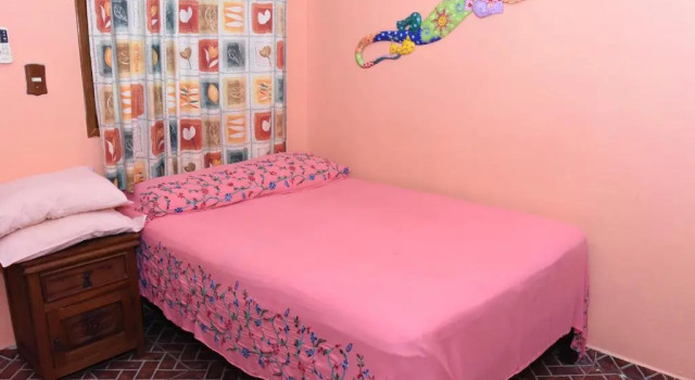 Cancun Guest House 1, Забронировать Отель «постель и завтрак» Канкун Кинтана-Роо, рядом с Стадион Торо Валенсуэла