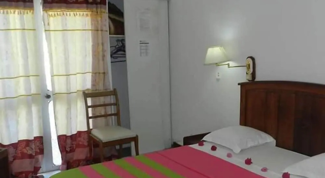 Двухместный номер Standard с балконом и с частичным видом на море Hotel Al Amal