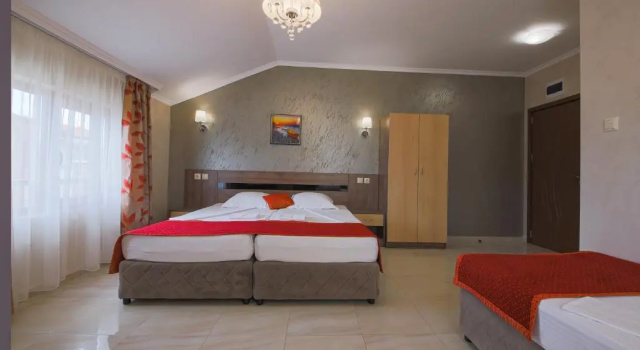 Guesthouse Phoenix, Book Hostel / Vandrerhjem Varna region Vandrehjem, Hostel / Vandrerhjem
