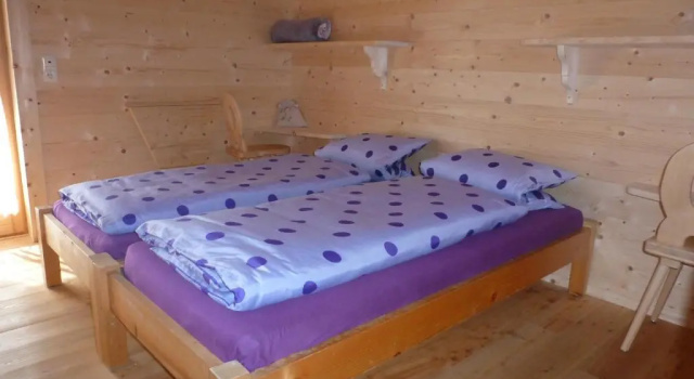 Четырёхместный номер Standard с балконом Binsalm- Schutzhütte