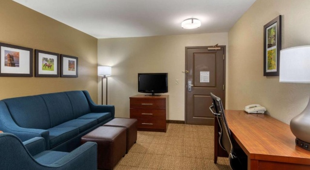 Люкс Comfort Inn & Suites Northern Kentucky