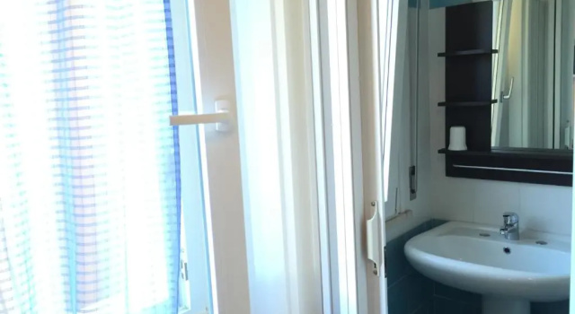 Четырёхместный номер Standard с балконом Hotel Smart Cervia B&B